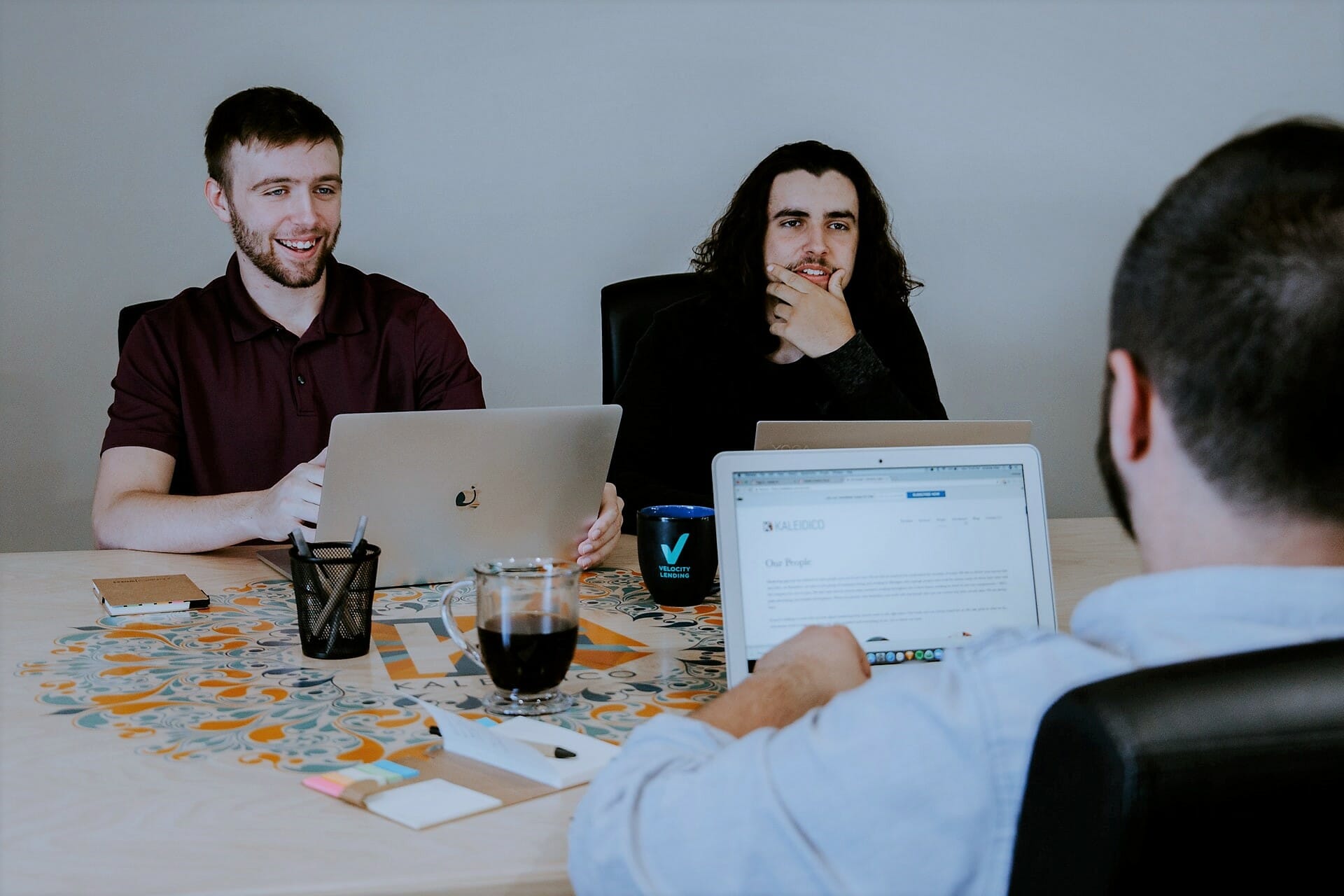 Como o RH deve lidar com a saúde mental no ambiente de trabalho